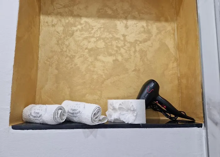 Apartment N&ghomesweethome Gogh Elegante E Confortevole