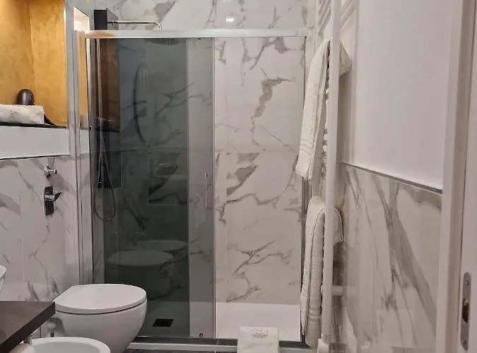 N&ghomesweethome Gogh Elegante E Confortevole Apartment *