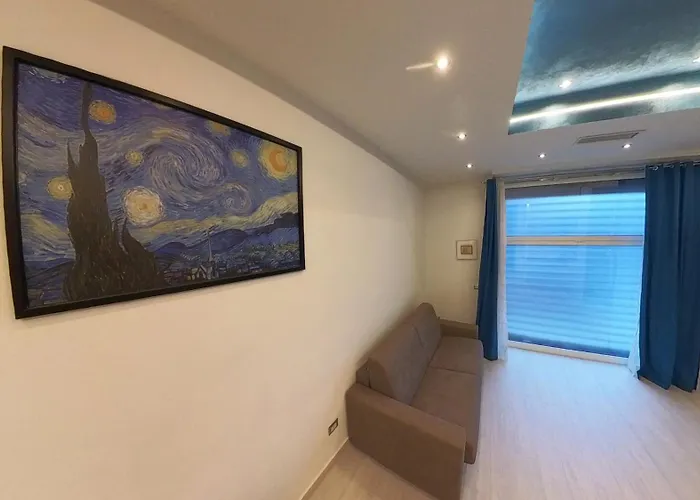 Apartment N&ghomesweethome Gogh Elegante E Confortevole