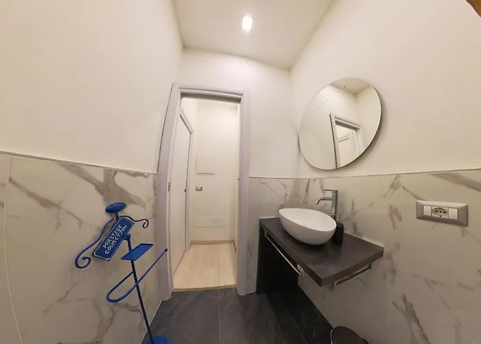 N&ghomesweethome Gogh Elegante E Confortevole Apartment
