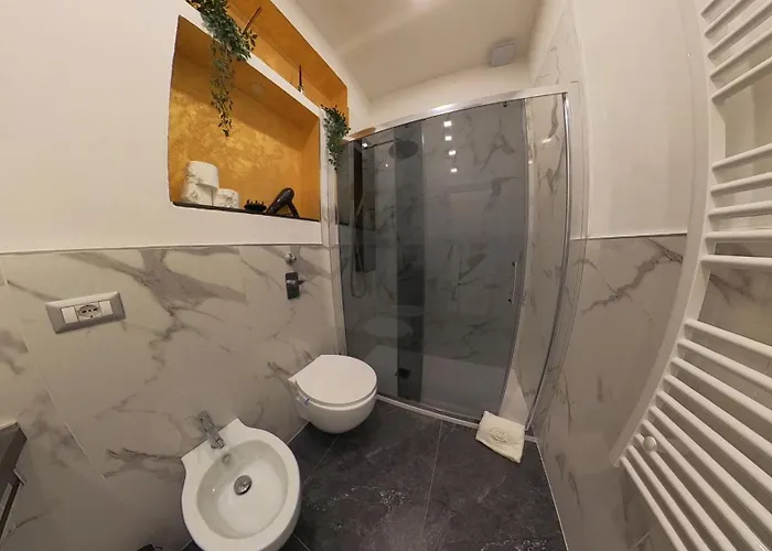 Apartment N&ghomesweethome Gogh Elegante E Confortevole