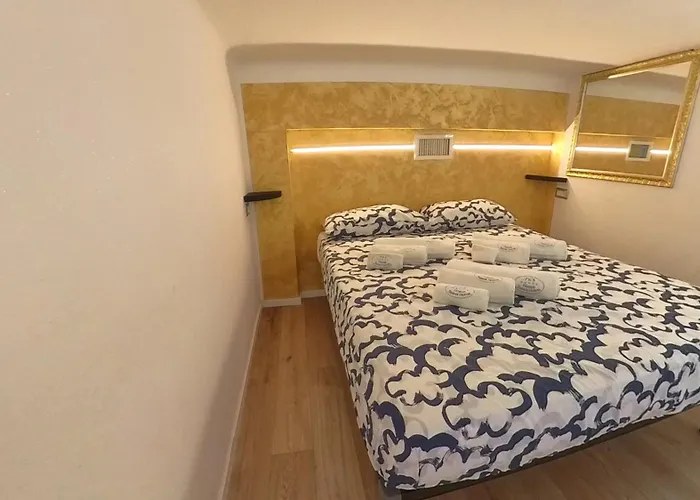 N&ghomesweethome Gogh Elegante E Confortevole Apartment *