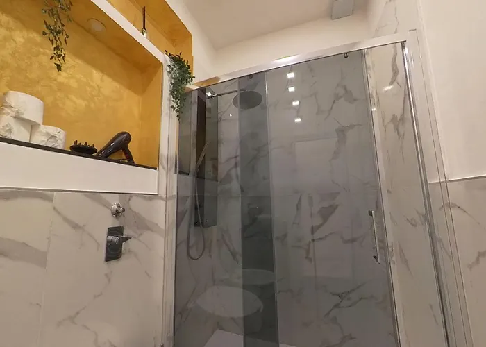 N&ghomesweethome Gogh Elegante E Confortevole Apartment