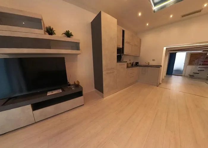 N&ghomesweethome Gogh Elegante E Confortevole Apartment *
