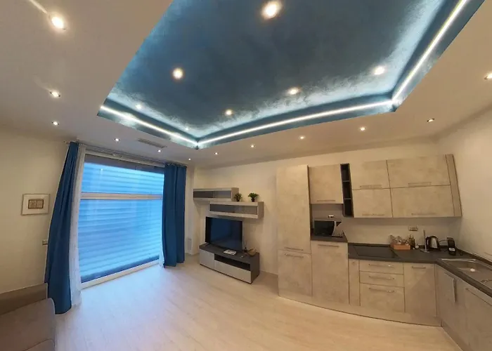 Apartment N&ghomesweethome Gogh Elegante E Confortevole