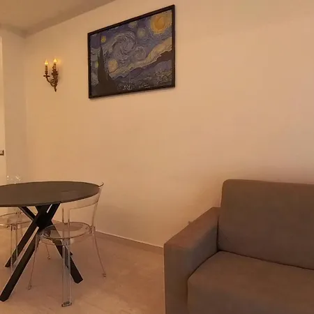 아파트 N&ghomesweethome Gogh Elegante E Confortevole *